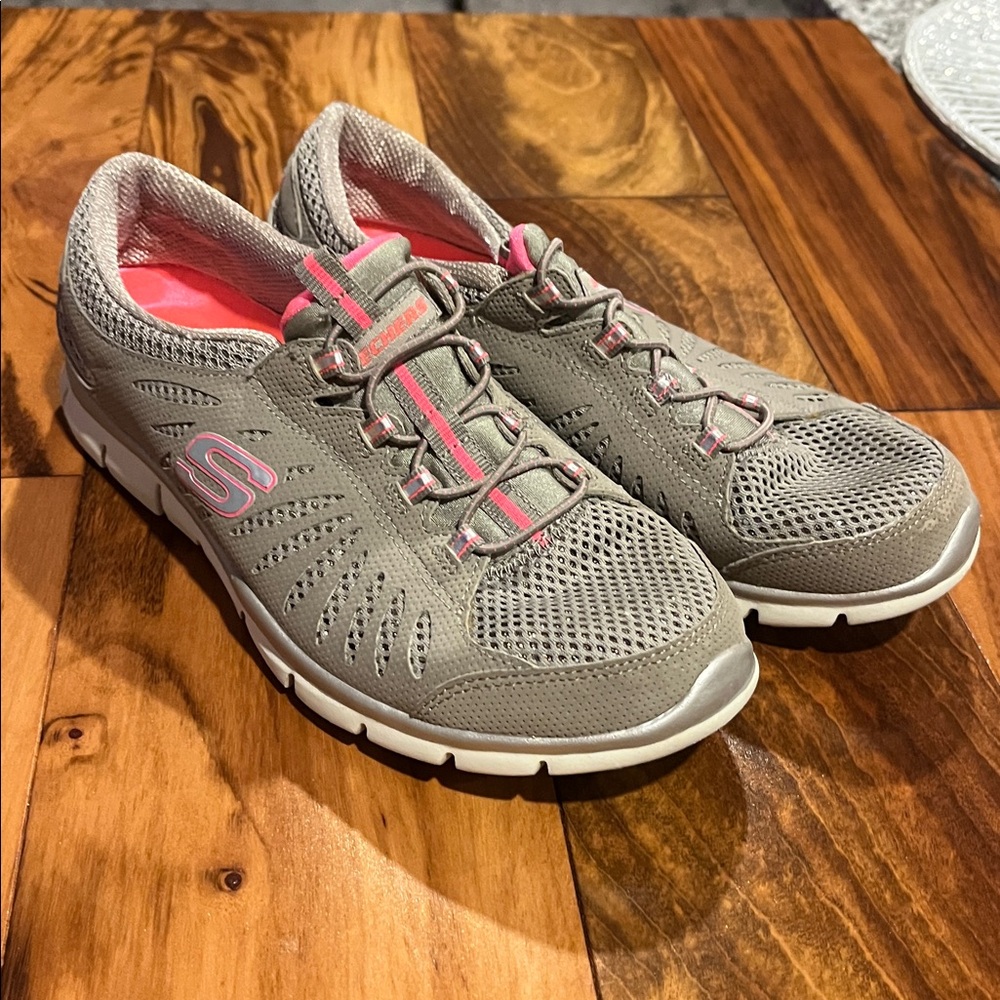 Skechers Gray and Pink Mesh Sneakers